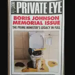  La revista ‘Private Eye’ dedica esta portada al legado de Johnson: un inodoro desbordado lleno de heces