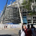 Jhon, Carlos y Vladimir, en el estadio Santiago Bernabéu.