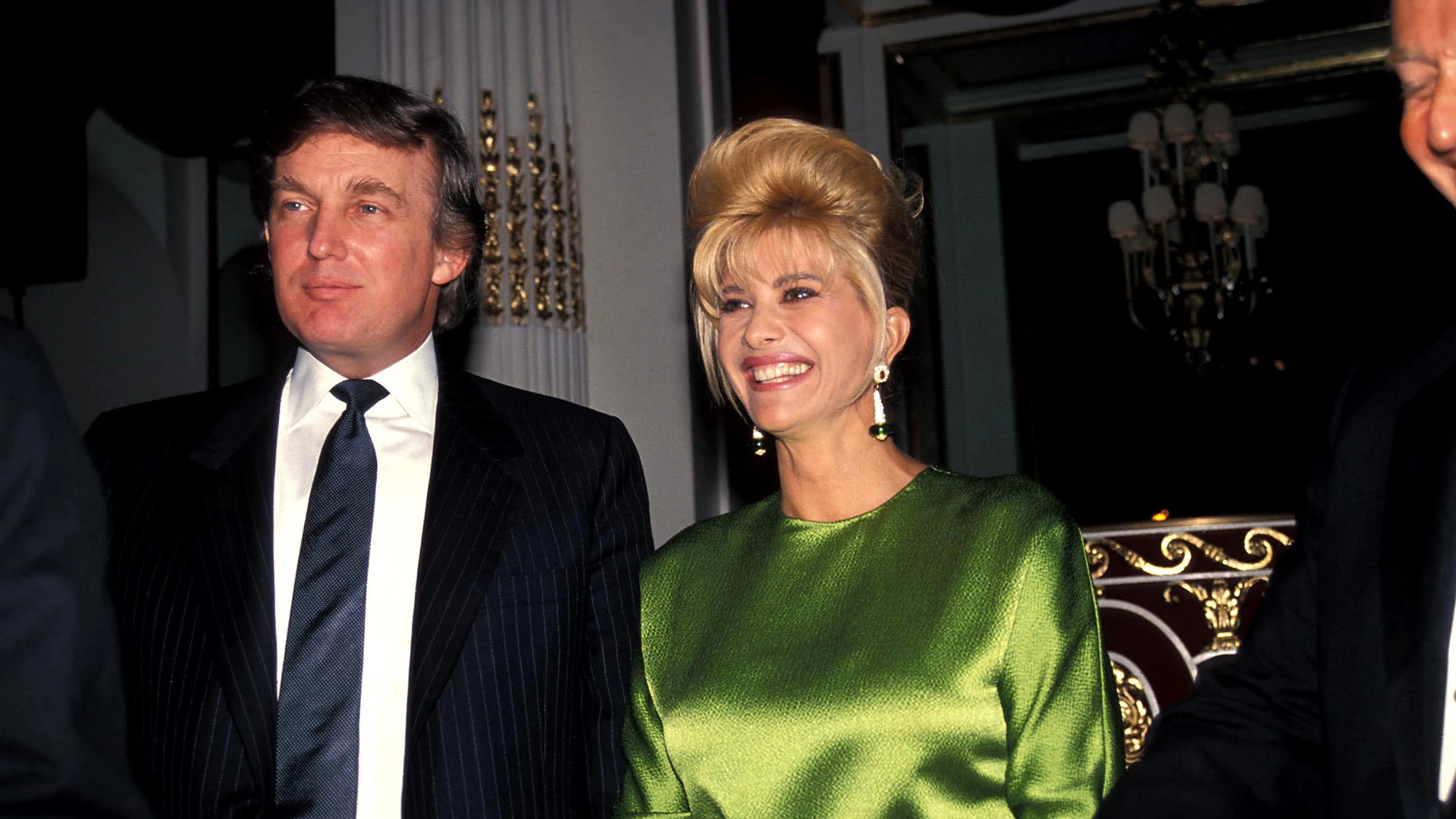 Donald Trump y su esposa Ivana en 1985