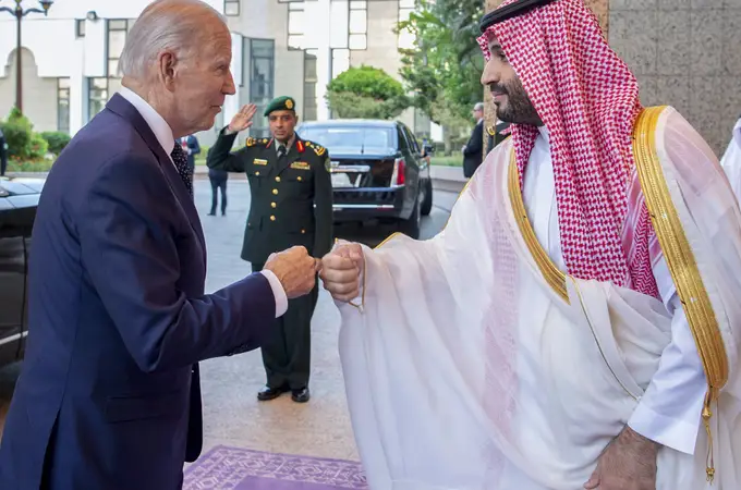 Biden se reúne con el príncipe heredero Bin Salmán a pesar del caso Khashoggi