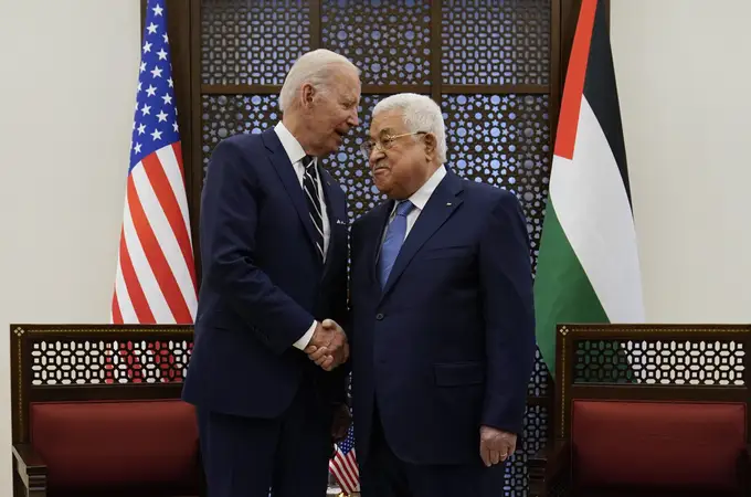 Biden retoma la vía de los dos estados en su encuentro con Abas en Cisjordania 