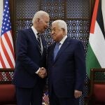 El presidente palestino Mahmud Abas con Joe Biden en Cisjordania