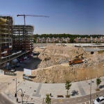 Imagen Panorámica de los edificios de nueva construcción en los terrenos que ocupaba el antiguo estadio Vicente Calderón en la ribera del río Manzanares.