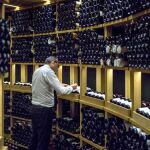 Bodega del restaurante Atrio, en Cáceres, en el que dos ladrones sustrajeron en octubre del pasado año 45 botellas de vino valoradas en 1,6 millones de euros