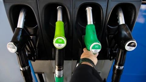 ¿Qué indican las siglas E5 y E10 que aparecen en el surtidor de gasolina?