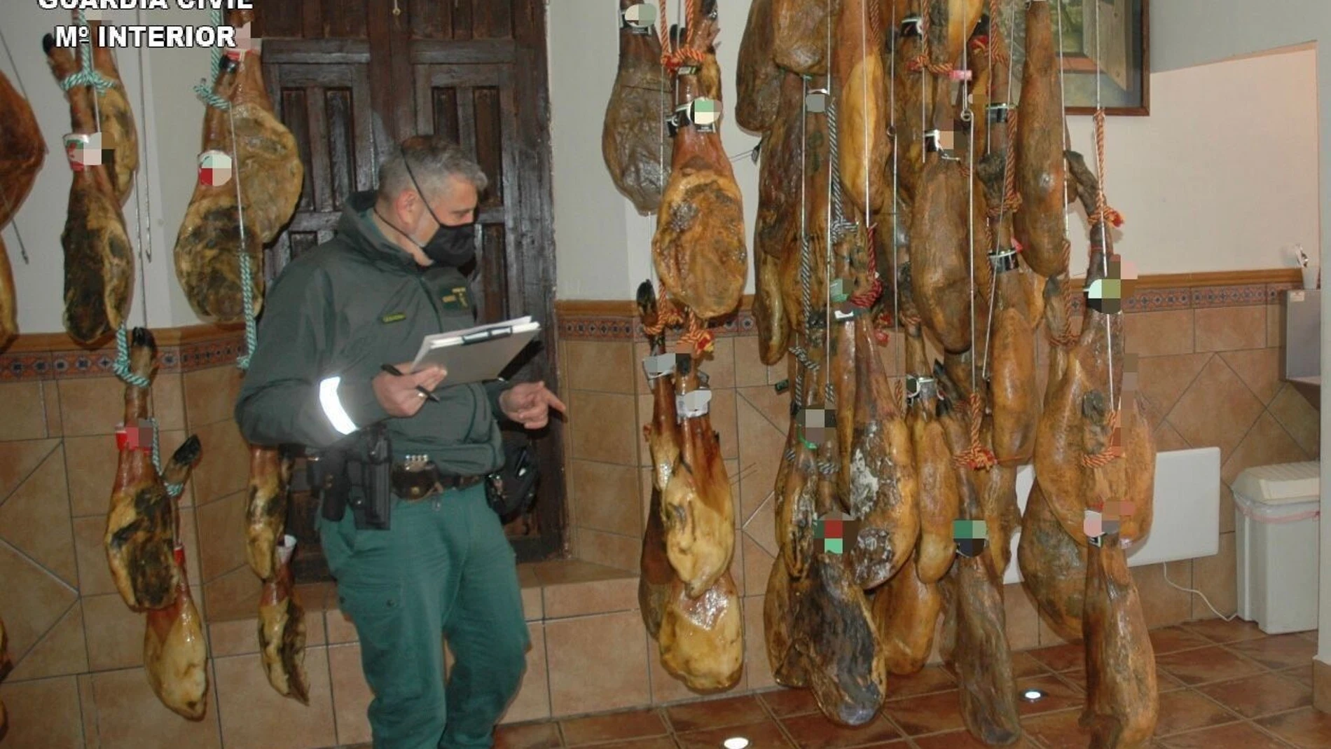 Parte de las piezas intervenidas. GUARDIA CIVIL