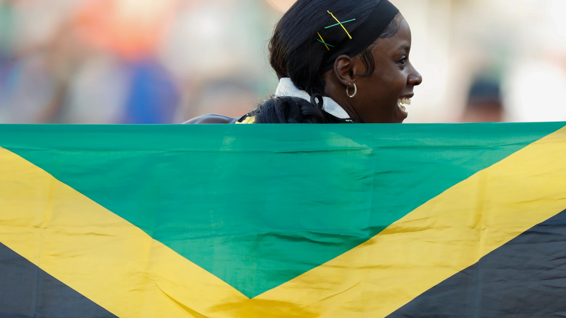 La jamaiquina Sericka Jackson, medalla de oro en 200 metros en el Mundial de Eugene