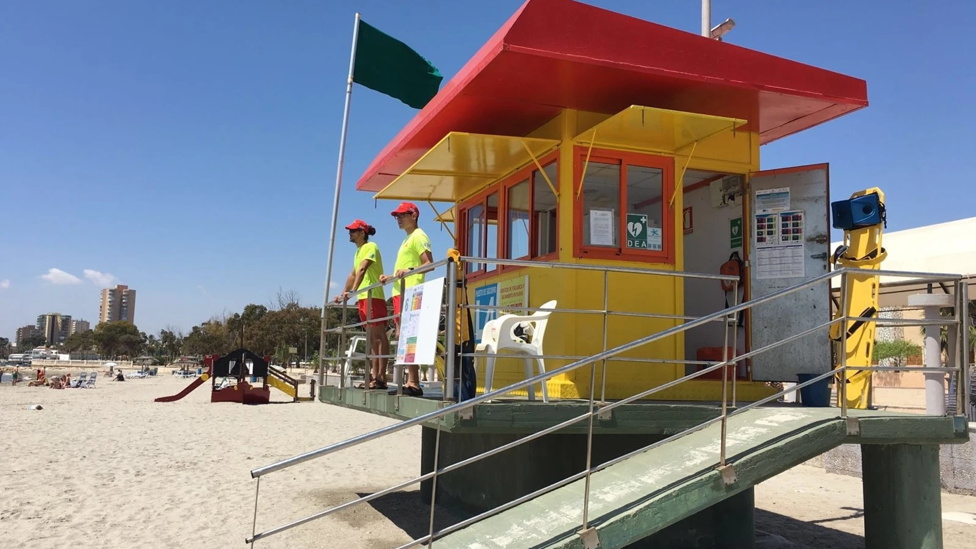 Los vigilantes de la playa de San Javier