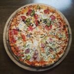 Pizza de salami y pepperoni
