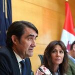 El consejero de Medio Ambiente, Vivienda y Ordenación del Territorio, Juan Carlos Suárez-Quiñones, comparece en las Cortes de Castilla y León para informar sobre el incendio de la Sierra de la Culebra