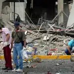 La explosión junto a la casa cuartel de Santa Pola el 4 de agosto de 2002 provocó dos muertes y más de medio centenar de heridos