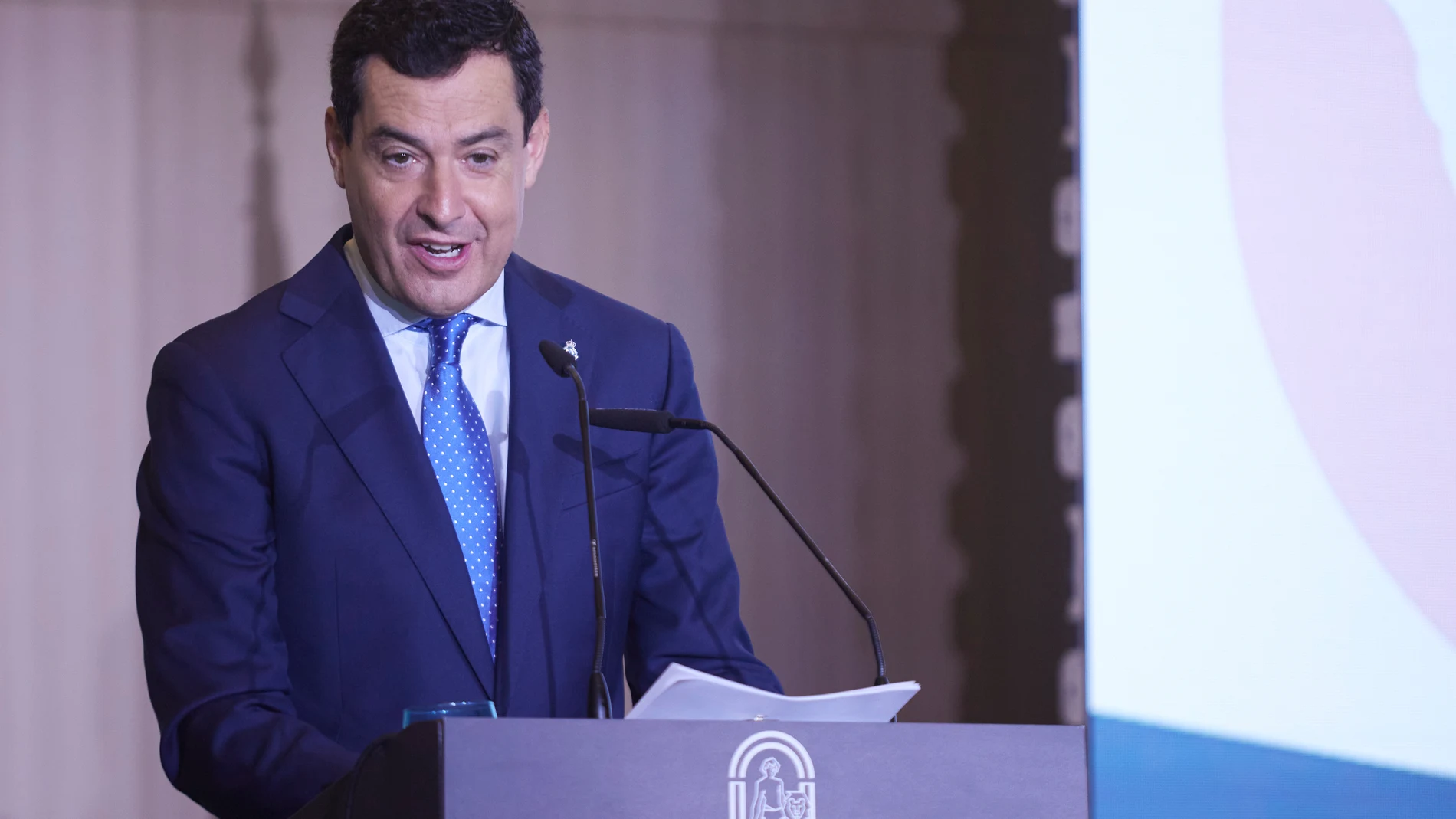 El presidente de la Junta, Juanma Moreno, durante una intervención. Joaquin Corchero / Europa Press