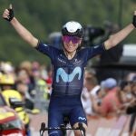 Van Vleuten celebra su victoria en la penúltima etapa del Tour