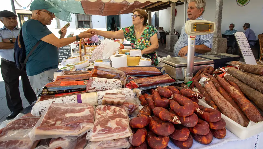 Expositores de la Feria Rural de La Raya