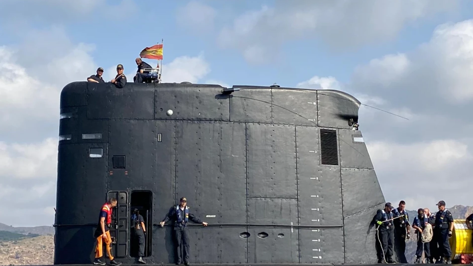 Imágenes del submarino español Galerna durante su inmersión
