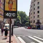 Un termómetro marca 40 ºC en un céntrica calle de Bilbao