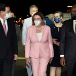  Pelosi aterriza en Taiwán a pesar de las amenazas de China
