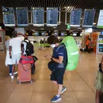Turistas en el Aeropuerto de Madrid Barajas