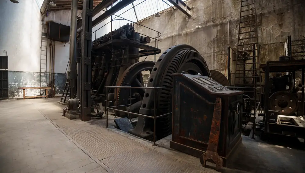 El motor de barco reconvertido en generador de electricidad de mediados del siglo XIX es la joya de La Neomudéjar