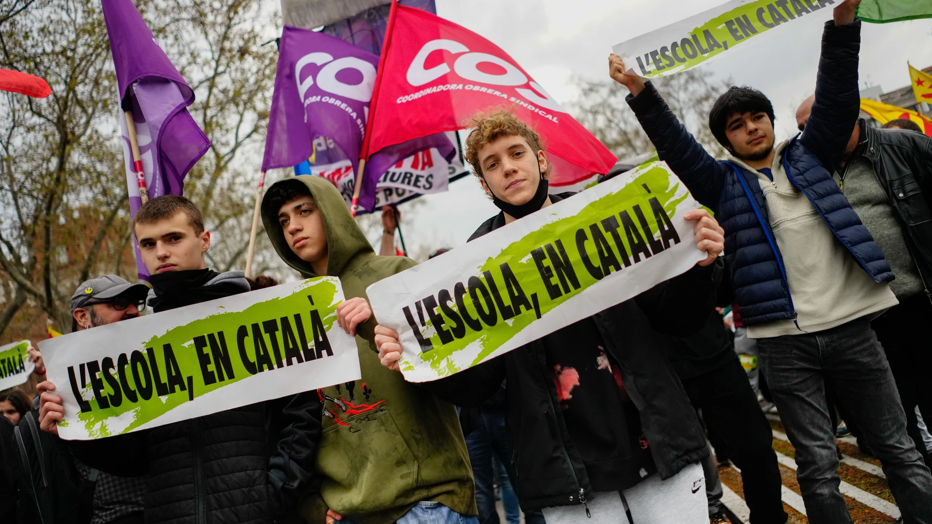Manifestación estudiantil a favor de la inmersión lingüística en Cataluña y en contra de la sentencia del 25% de castellano en las aulas