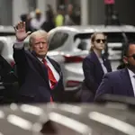 El ex presidente de EE UU, tras abandonar la Torre Trump en la Quinta Avenida de Nueva York