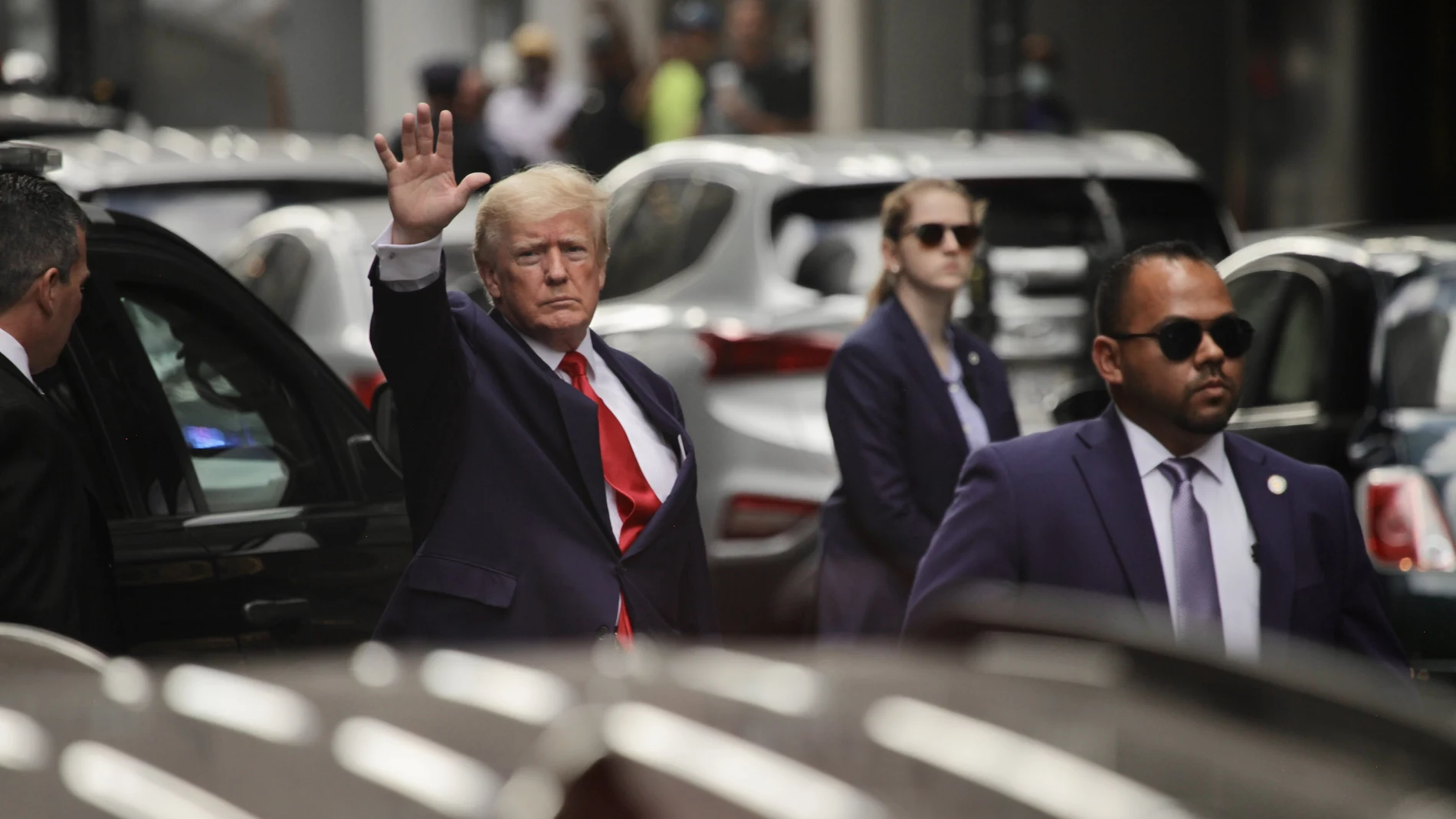 El ex presidente de EE UU, tras abandonar la Torre Trump en la Quinta Avenida de Nueva York