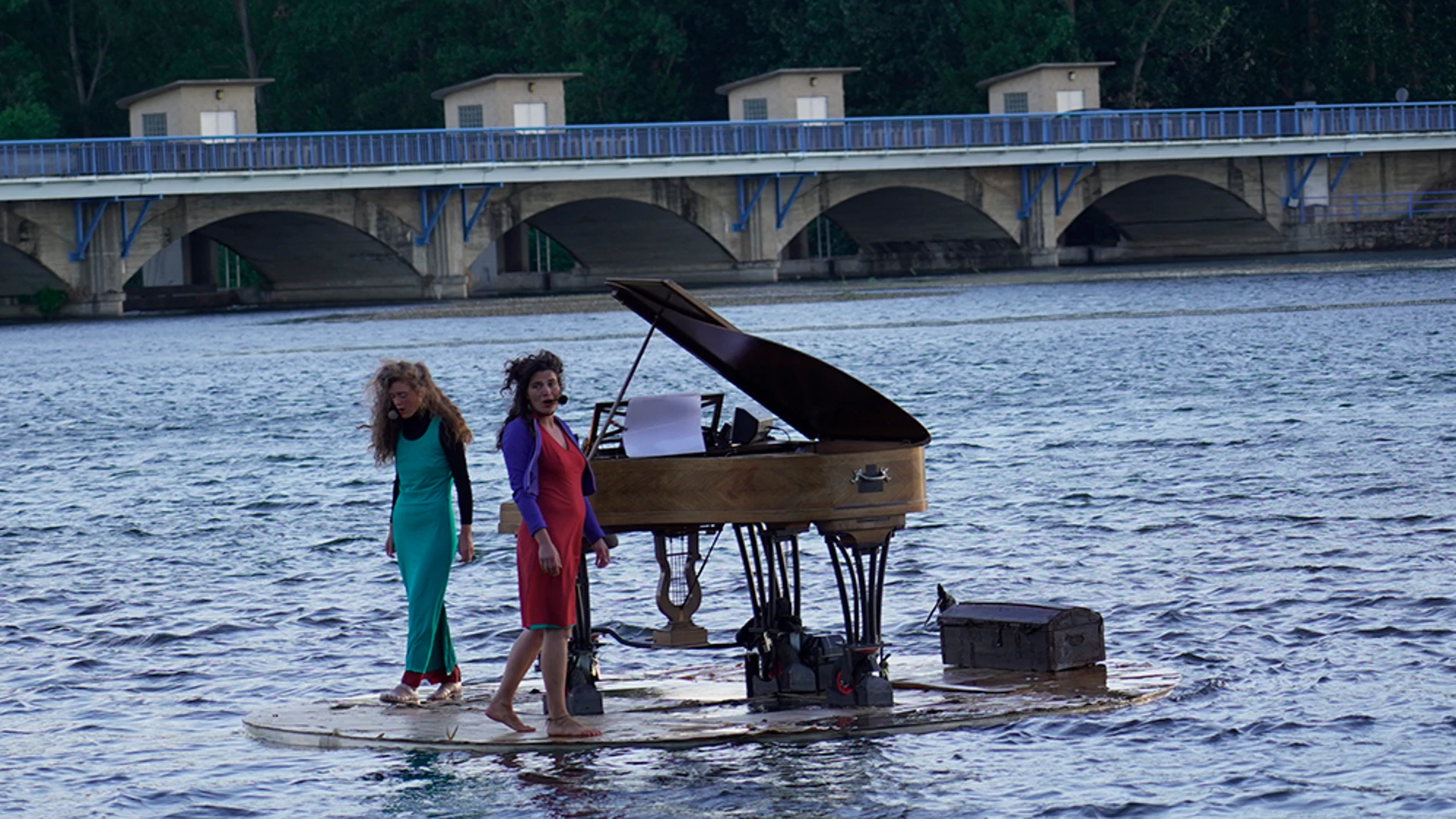 Música sobre el río Órbigo