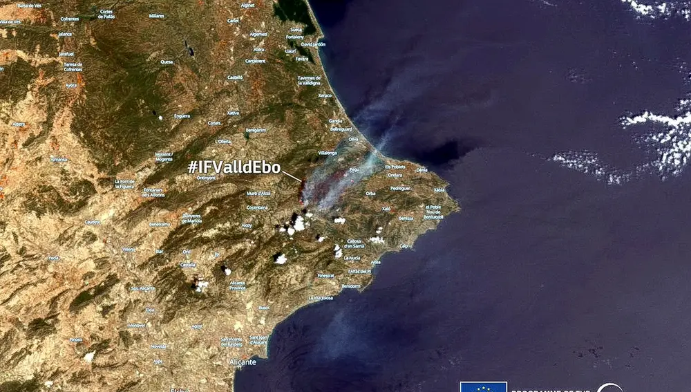Una foto del satélite Sentinel-3 del programa espacial Copernicus de la Unión Europea que capta los fuegos de la Comunidad de Valencia