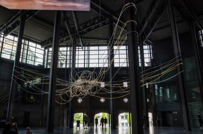 Grimanesa Amorós presenta en Bilbao, una instalación de escultura de luz monumental