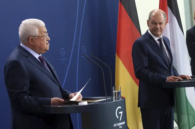 Abás desata la polémica en Alemania al afirmar que Israel cometió “50 holocaustos” contra los palestinos