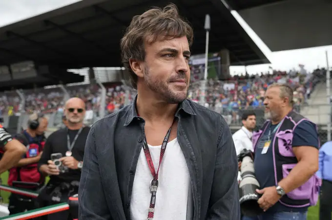 Sale a la luz la comunicación de Alonso con Aston Martin en su debut: 