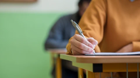 Las cuatro formas principales de conseguir la nacionalidad española tienen que ver con la ciudadanía por residencia, matrimonio, descendencia o por opción