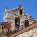 Un rayo provoca la caída de parte de la Torre de la iglesia de Alcañices
