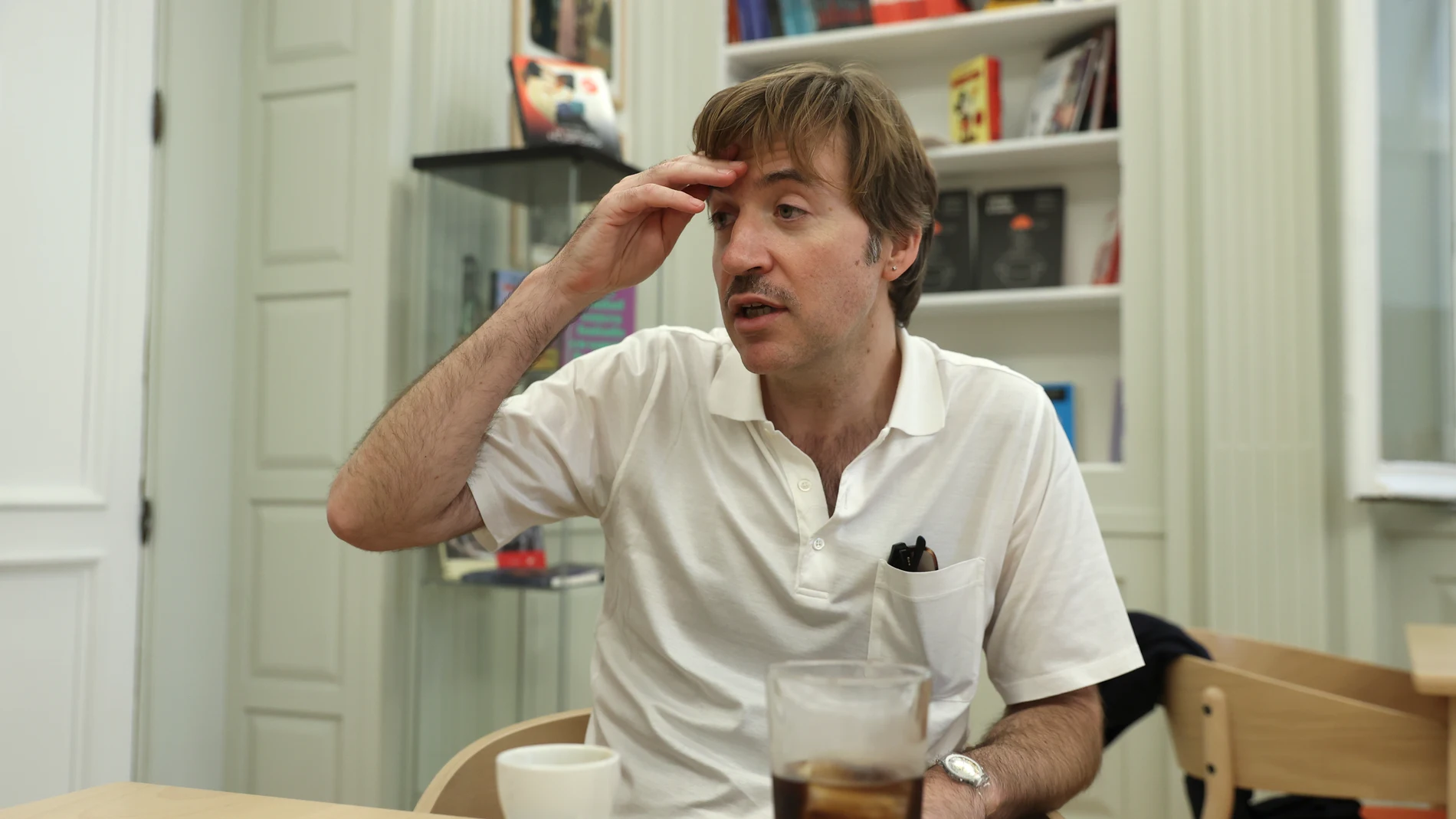El director catalán Albert Serra, conocido por sus películas polémicas, poco convencionales, reactivas y diferentes