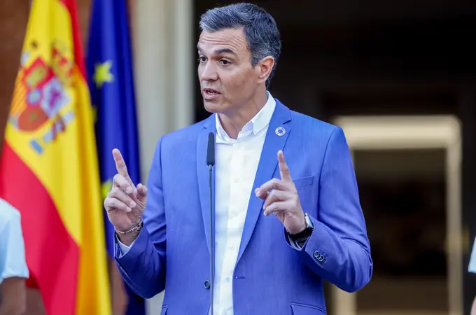 Pedro Sánchez anuncia ahora una rebaja del IVA del gas del 21% al 5%, como pedía Feijóo 