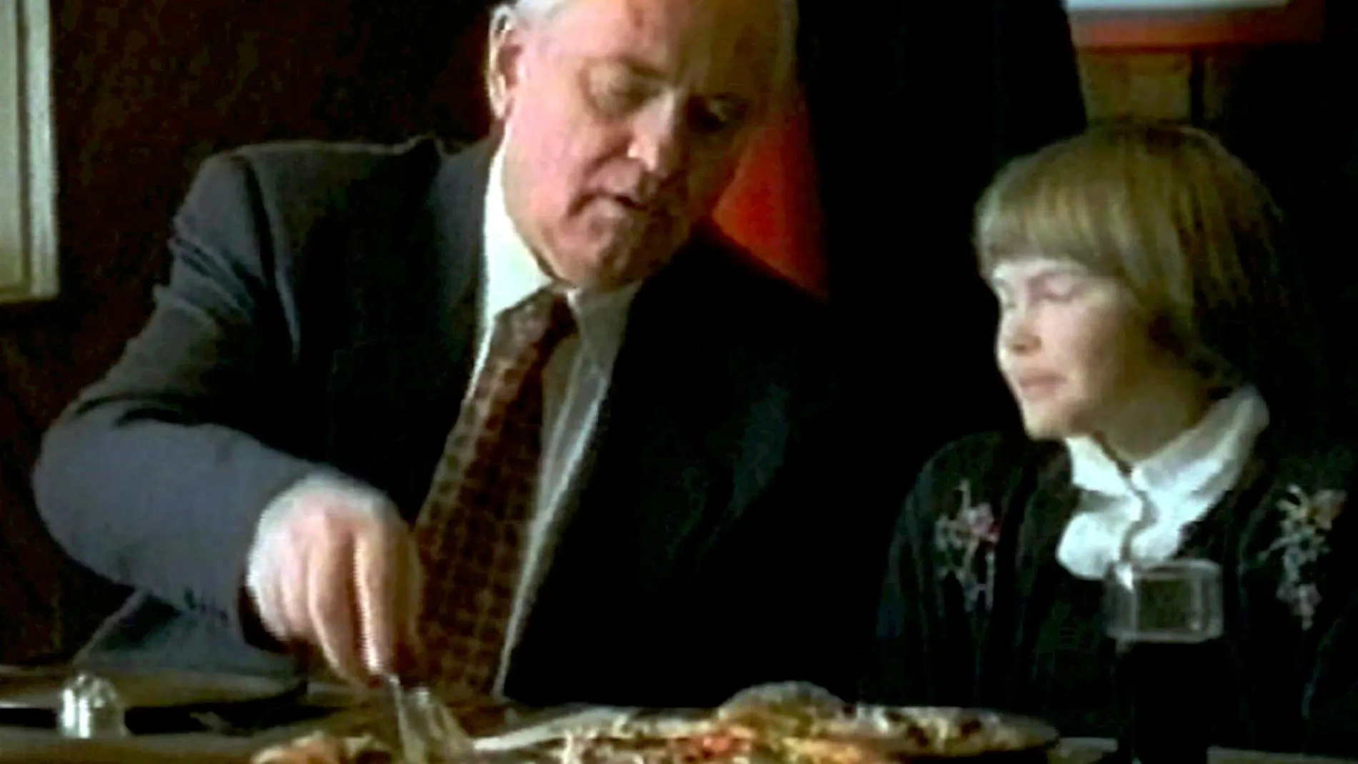 El último presidente de la URSS, Mijail Gorbachov, en el anuncio de Pizza Hut