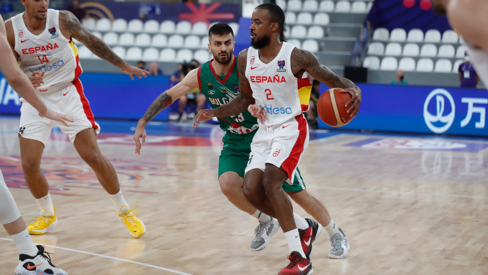Lorenzo Brown fue el mejor jugador de España en el estreno del Eurobasket