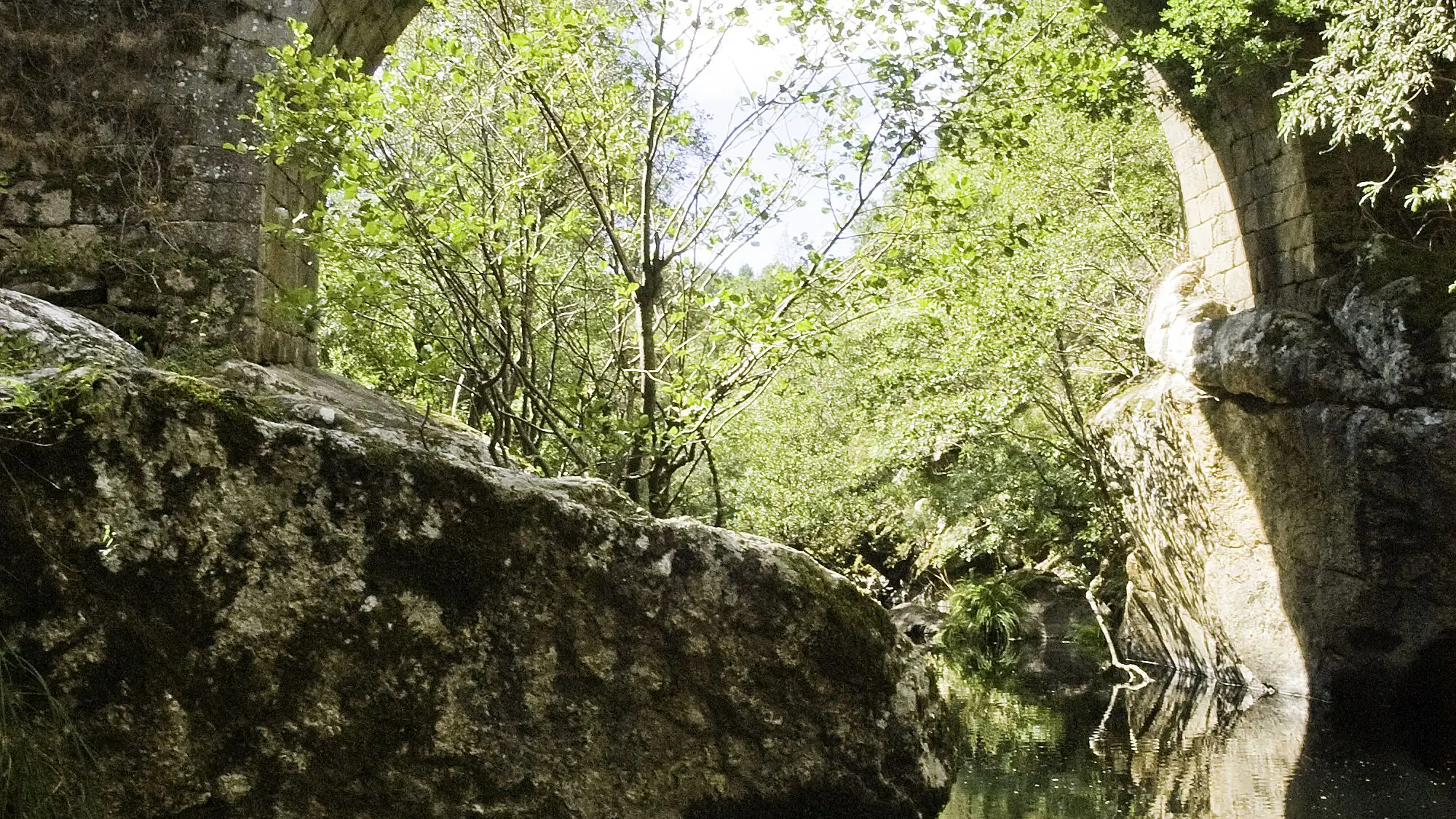 Puente Taboada, en las proximidades de Dornelas