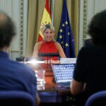 MADRID, 02/09/2022.- La vicepresidenta segunda y ministra de Trabajo, Yolanda Díaz, preside la reunión de la Comisión Asesora para el Análisis del salario mínimo interprofesional