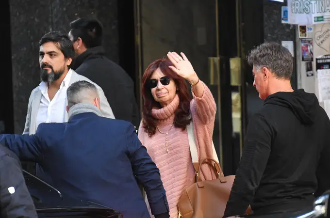 Kirchner declara ante la jueza que no se dio cuenta del intento de asesinato hasta llegar a casa