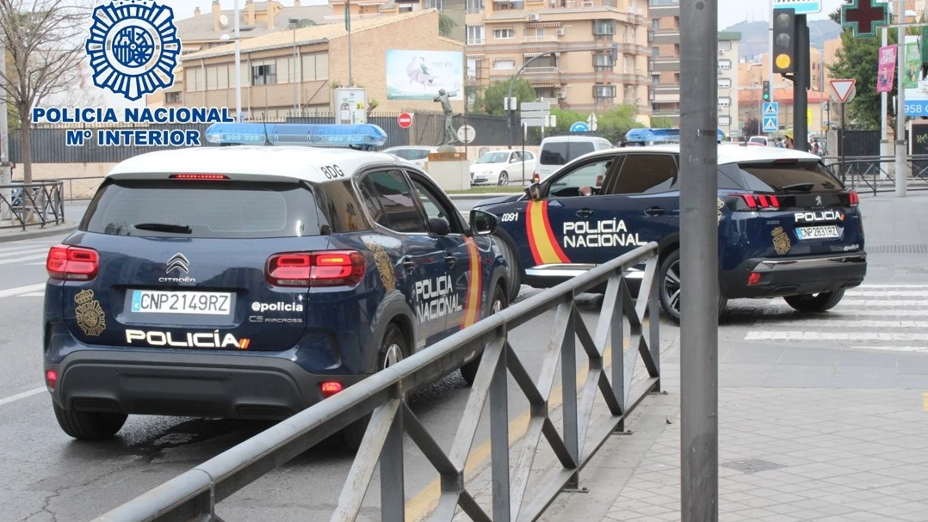 Dotaciones policiales en Granada. POLICÍA NACIONAL