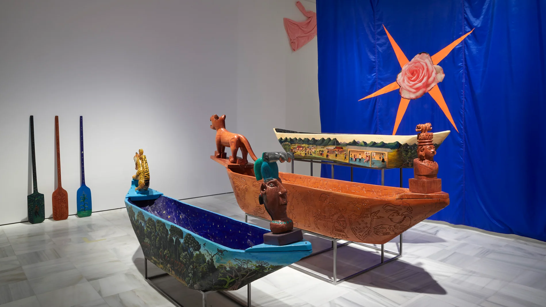 Los cayucos de origen zapatista se pueden visitar en el Museo Reina Sofía como parte de su última reordenación
