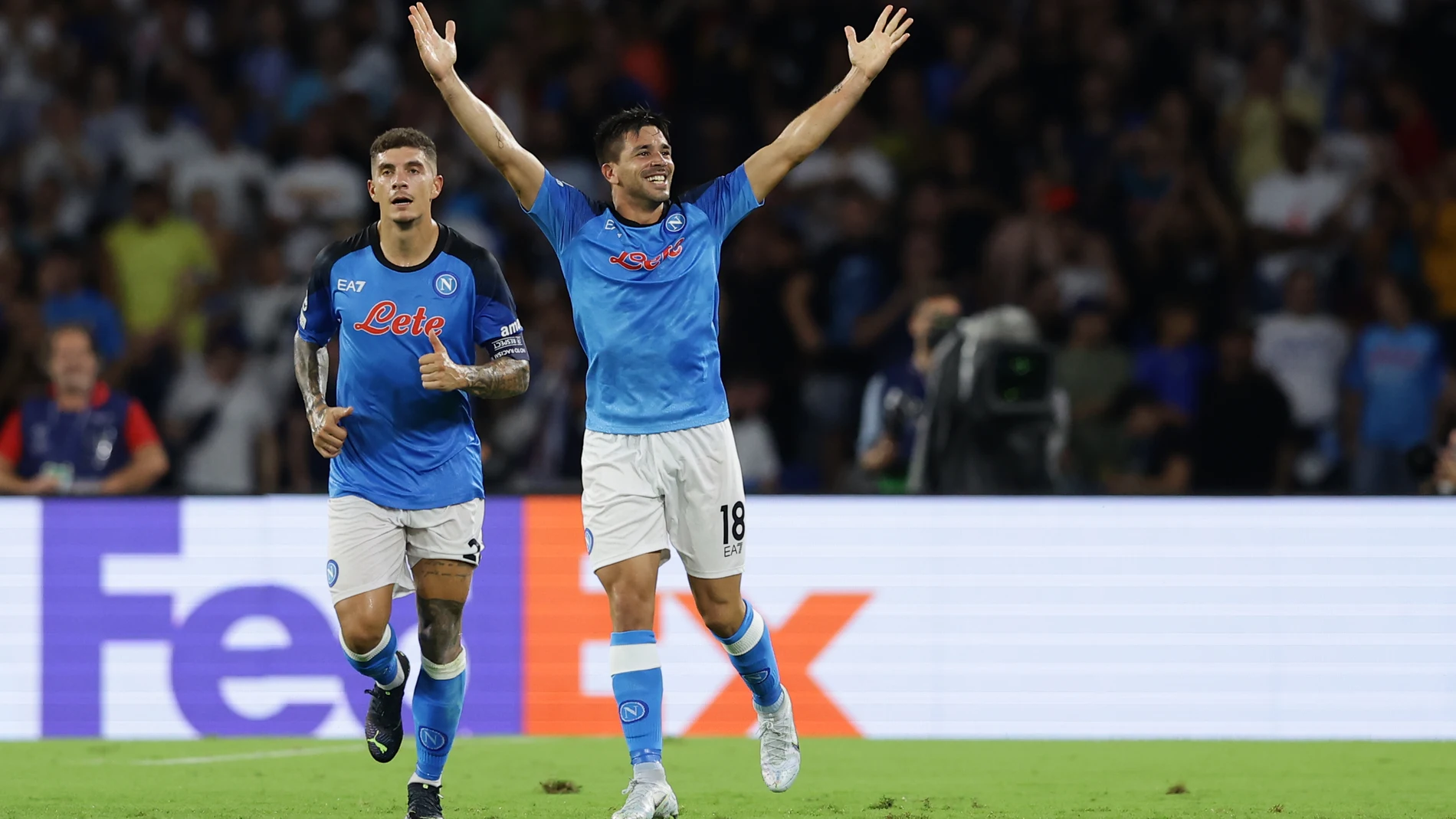 Giovani celebra el gol ante el Liverpool