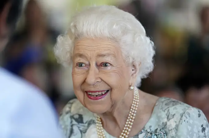 Los médicos de la reina Isabel II están “preocupados” por su estado de salud