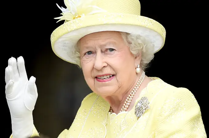 El bastón de Isabel II, objeto de fraude en Internet
