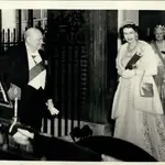 Winston Churchill y la reina Isabel II en 1955