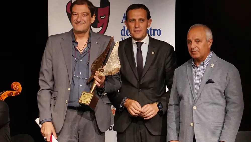 Entrega de los 33 Premios Amigos del Teatro Ciudad y Provincia de Valladolid, a la que asisten entre otros, el alcalde y el presidente de la Diputación de Valladolid, Óscar Puente y Conrado Íscar