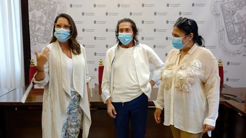 Manuel Santiago durante la presentación del curso en la Escuela Internacional de Flamenco 'Manolete'