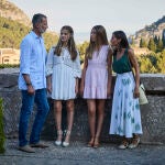 Los Reyes y sus hijas durante sus vacaciones en Mallorca este verano.