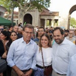 El líder del PP, Alberto Núñez Feijóo, visitó ayer la feria de Albacete